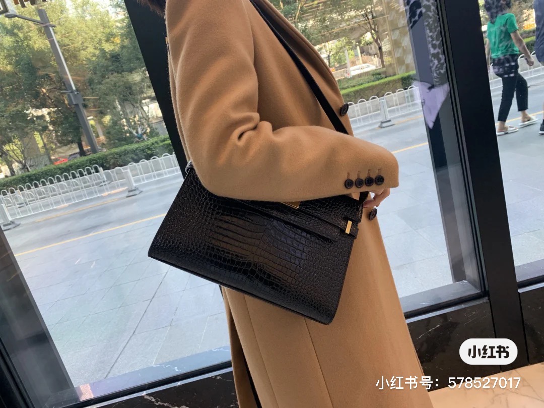 Ysl ๐ด๐๐๐๐๐๐๐๐ๆผๅ้กฟๆณๆฃๅ
579271้ป่ฒ้ณ้ฑผ็บน้ๆฃ