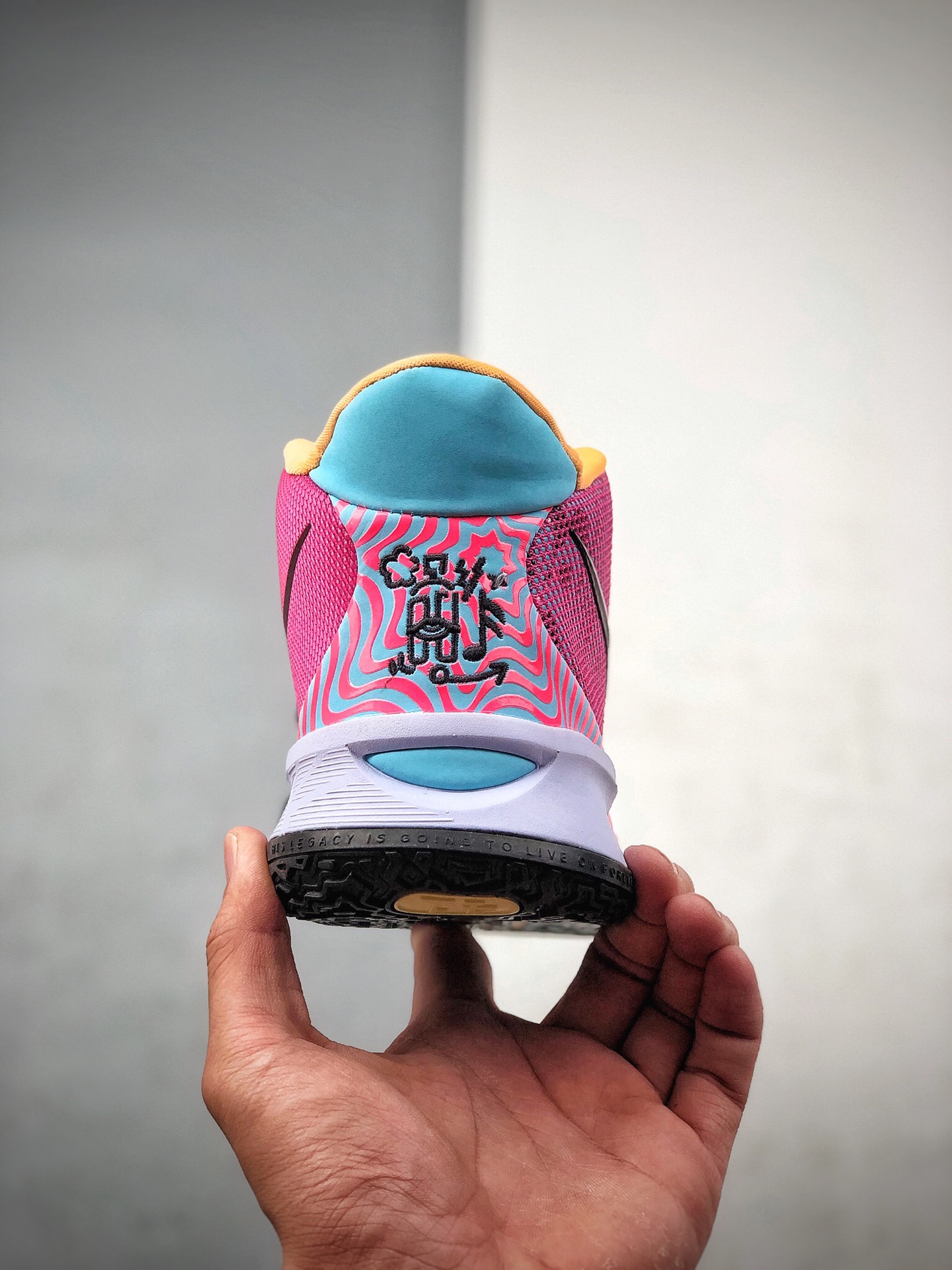 230 欧文七代 Nike Kyrie 7 PRE HEAT EP 欧文7代室内休闲运动中帮篮球鞋DC0588-601