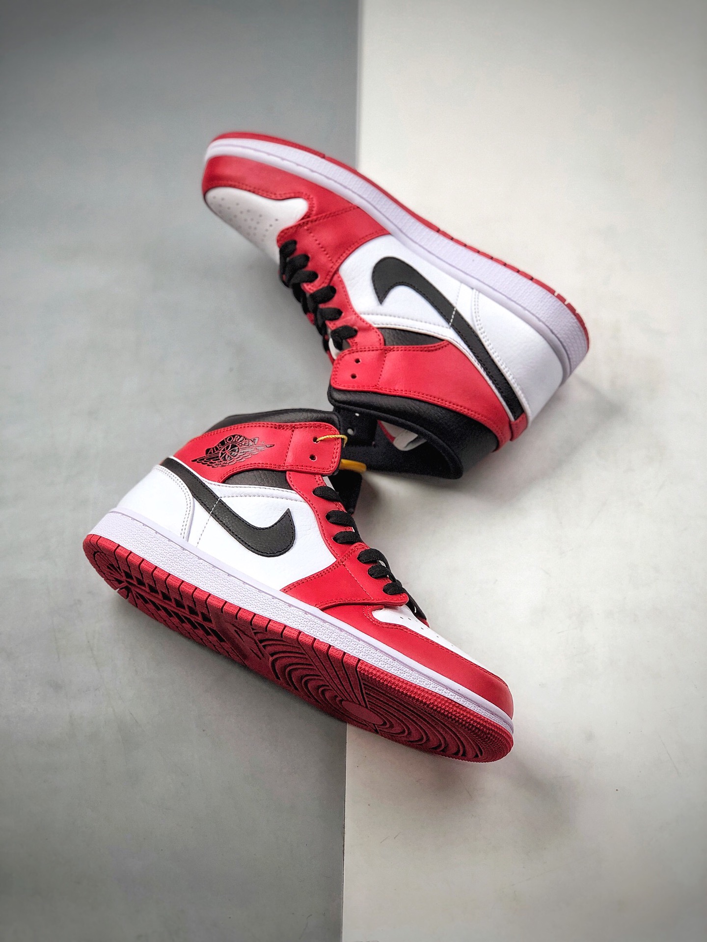 230 Air Jordan 1 Mid BHM “EQUALITY” 554724-173