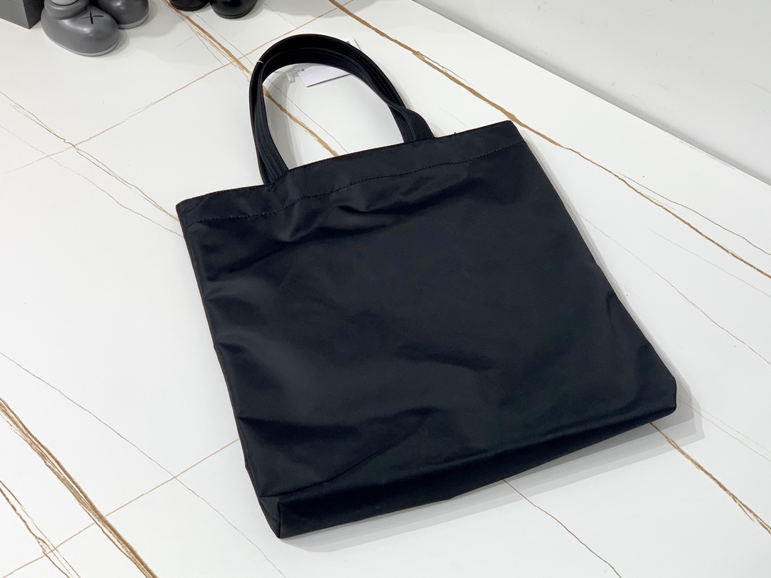 Anya Hindmarch/安雅·希德玛芝 笑脸购物袋 3