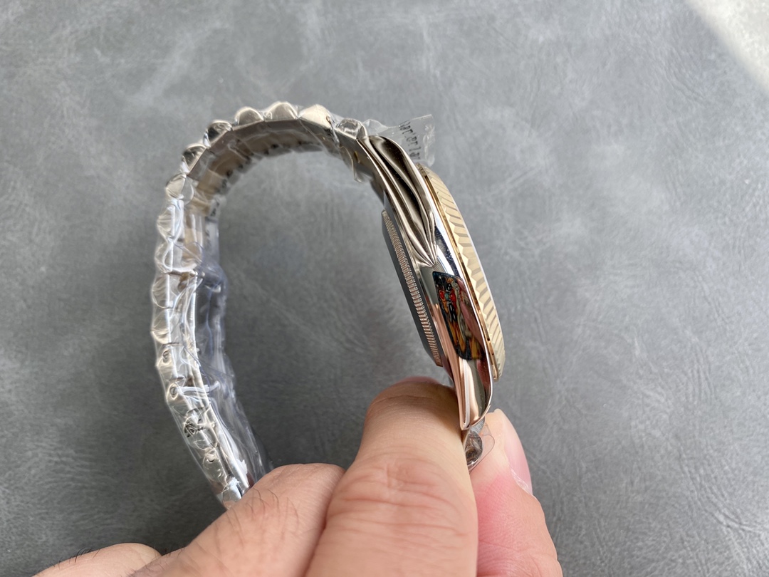 SK厂 劳力士Rolex 双历 星期日志型 40mm 高品質男士腕時計