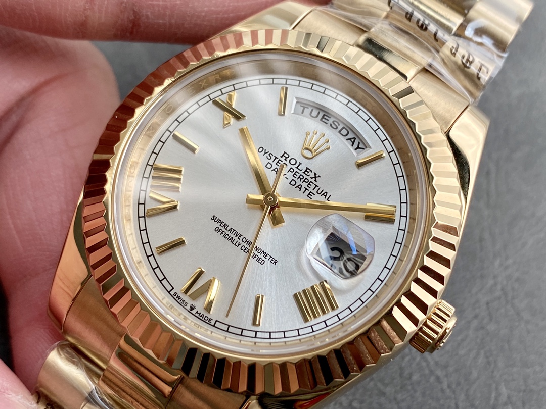 SK厂 劳力士Rolex 双历 星期日志型シリーズ 40mmの高品質腕時計