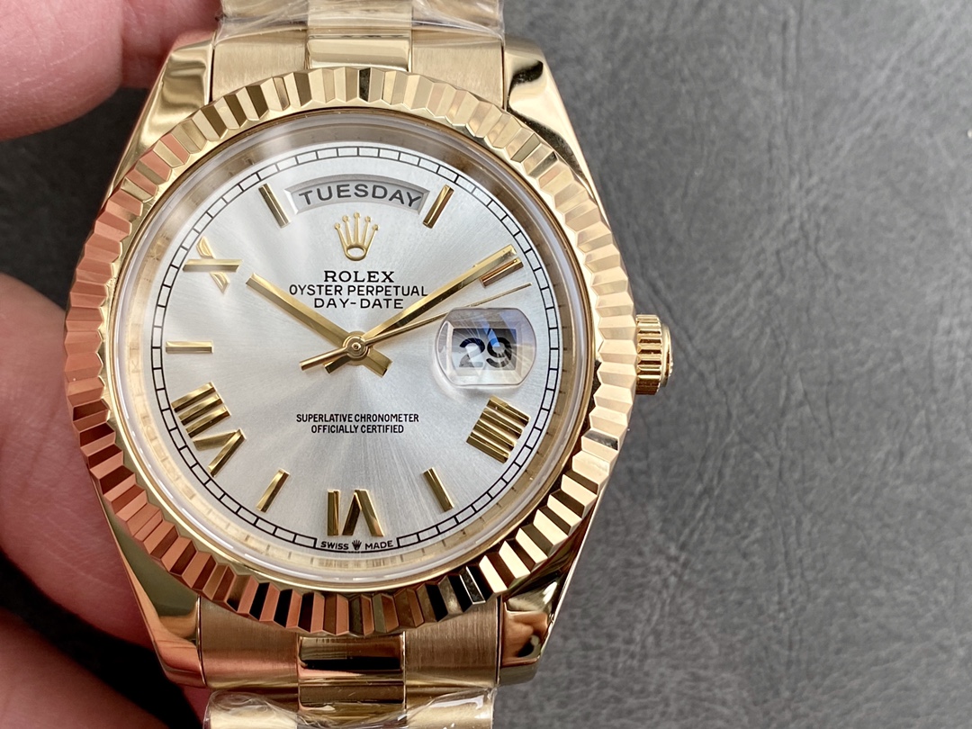 SK厂 劳力士Rolex 双历 星期日志型シリーズ 40mmの高品質腕時計