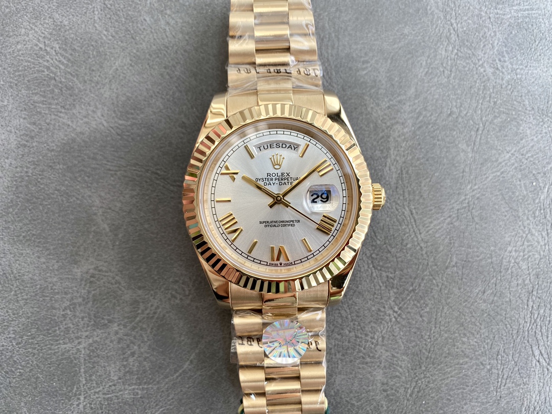 SK厂 劳力士Rolex 双历 星期日志型シリーズ 40mmの高品質腕時計