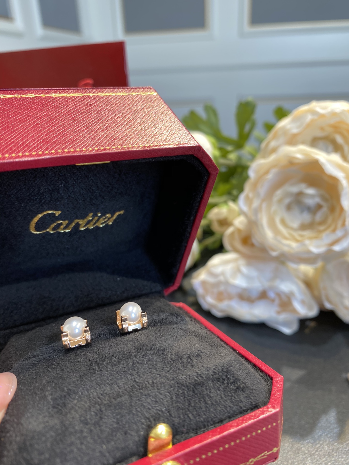 NO:633212,Horn earrings, details, this series is amazing, pure CNC carving, steel stamping, 88240,, earrings, Cartier high-end jewelry19860909牛角耳环,细节 这系列都太厉害 纯cnc精雕,钢印字印齐,88240,,earrings,卡迪亚高端饰品,Jewelry
