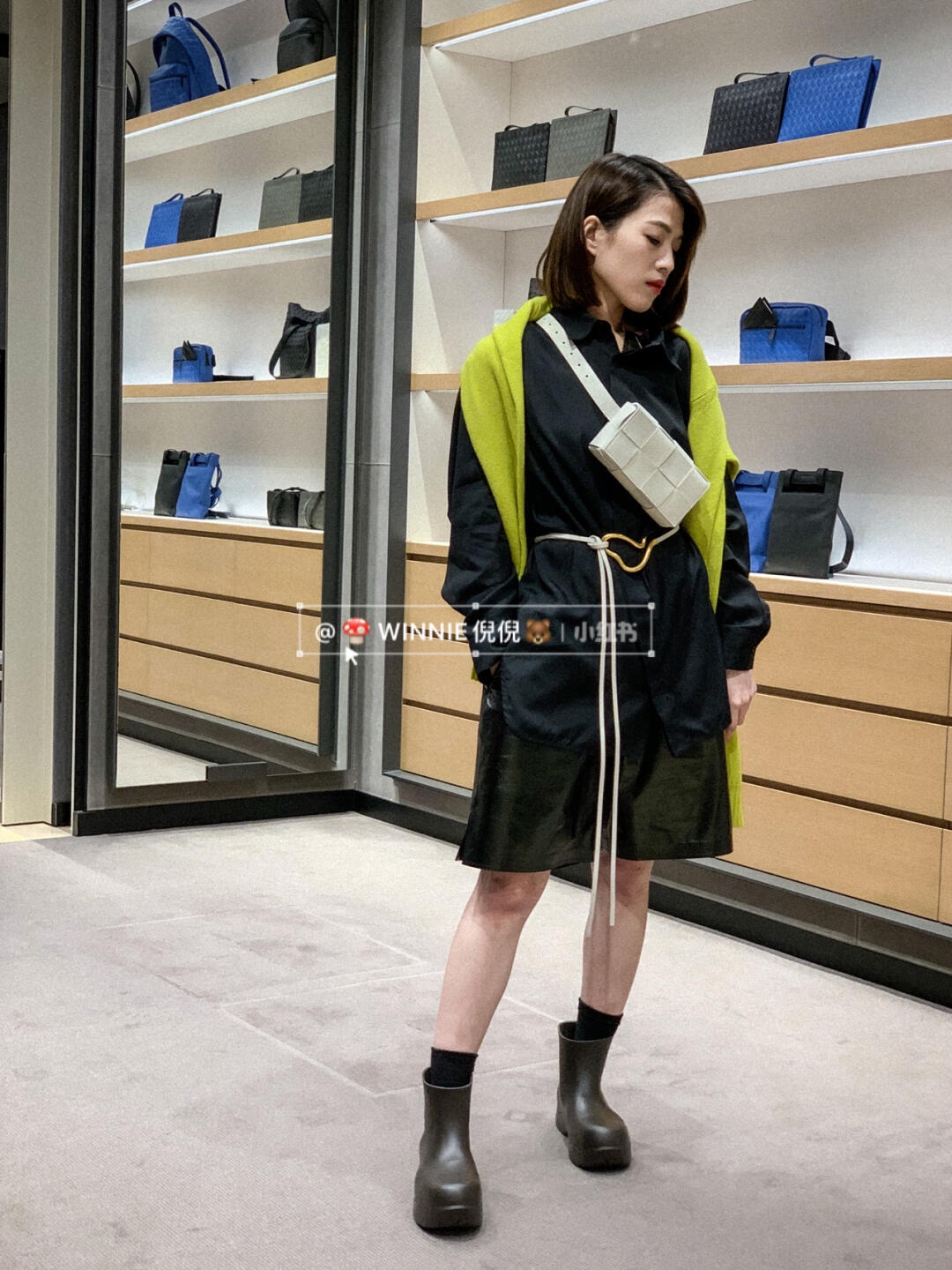 Bottega Veneta葆蝶家  The Belt Cassttte腰包 639367白色