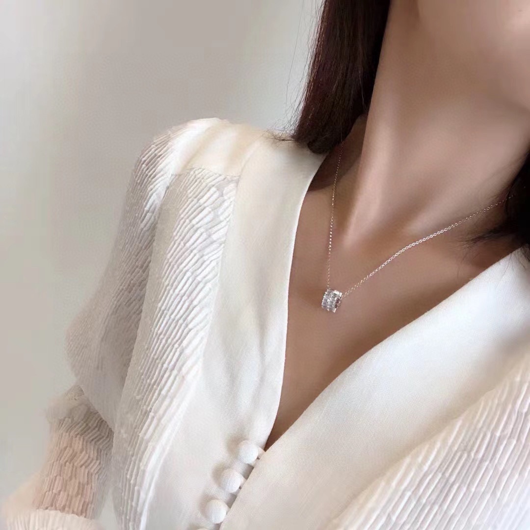 APm Monaco 转运系列款小蛮腰项链 超级闪环形毛衣锁情侣Chocker 女王节礼物长方形晶钻环形