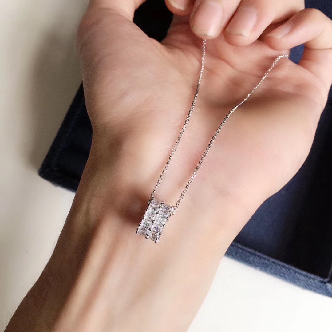 APm Monaco 转运系列款小蛮腰项链 超级闪环形毛衣锁情侣Chocker 女王节礼物长方形晶钻环形
