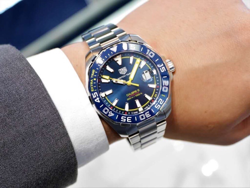 NO:728210,You can order the counter inspection code. Batch: original box: 50. The new model with high appearance is now online. Super hard goods!  Special edition of super football player Shinji Kagawa ~ Original Tagheuer, TAG Heuer Aquaracer series mechanical watch, counter 16500+. ~ 43mm diameter, sapphire mirror, super luminous hands, original Swiss movement, support for disassembly and inspection, ultra-difficult stainless steel wire drawing process cannot be imitated, the details of the entire watch can be enlarged for viewing!  One watch and one code with hangtag, synchronized at the counter!  Brand new complete set of [color][color][color],,tag heue19860909可以订做专柜查验码 批:原盒:50 新款高颜值上线啦.超级硬货！超级足球运动员香川真司特别版～Original Tagheuer,泰格豪雅竞潜系列机械表,专柜16500+. ～43mm表径,蓝宝石镜面,超强夜光指针,原装瑞士机芯,支持拆机验货,超高难度精钢拉丝工艺无法仿制,整表细节可放大围观！一表一码配吊牌,专柜同步！全新全套出[色][色][色],,tag heue,Watch