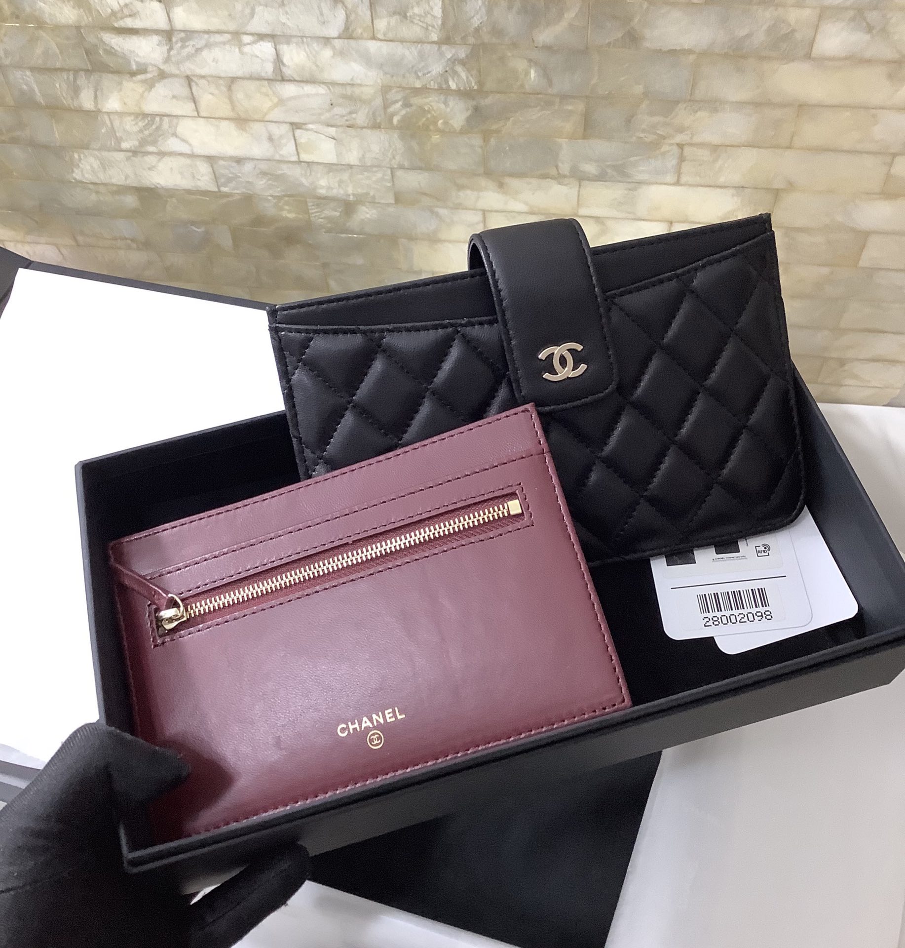 Chanel二件套卡包羊皮长款零钱包手机包卡包 A81902黑色/金扣
