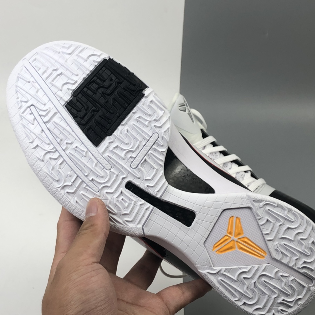 300 Nike Zoom Kobe 5 ”Bruce Lee” 科比5 李小龙2020新版 低帮运动篮球鞋 CD4991-101