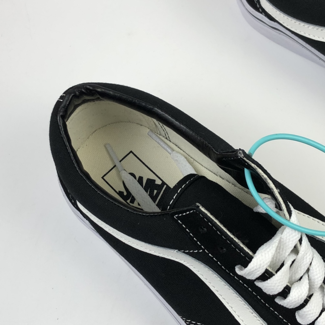 140 Vans Old Skool 万斯经典黑白低帮 VN000D3HY28