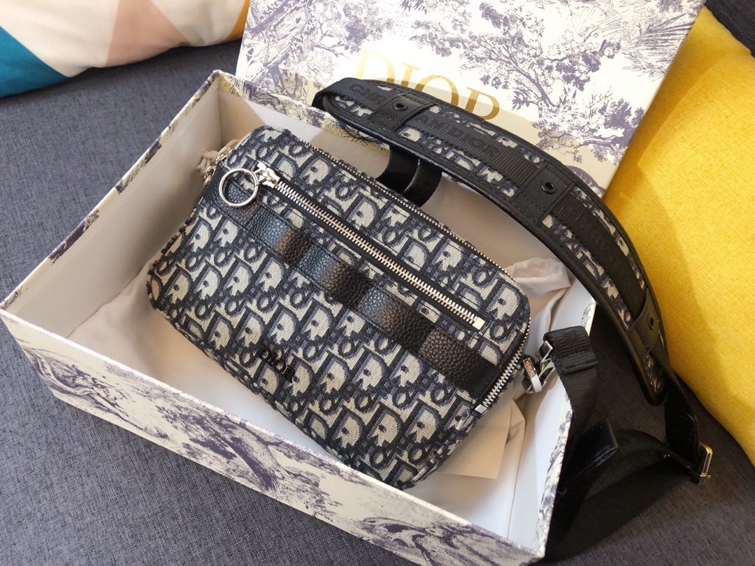 CHANEL Matelasse Parisian Double Chain Bag