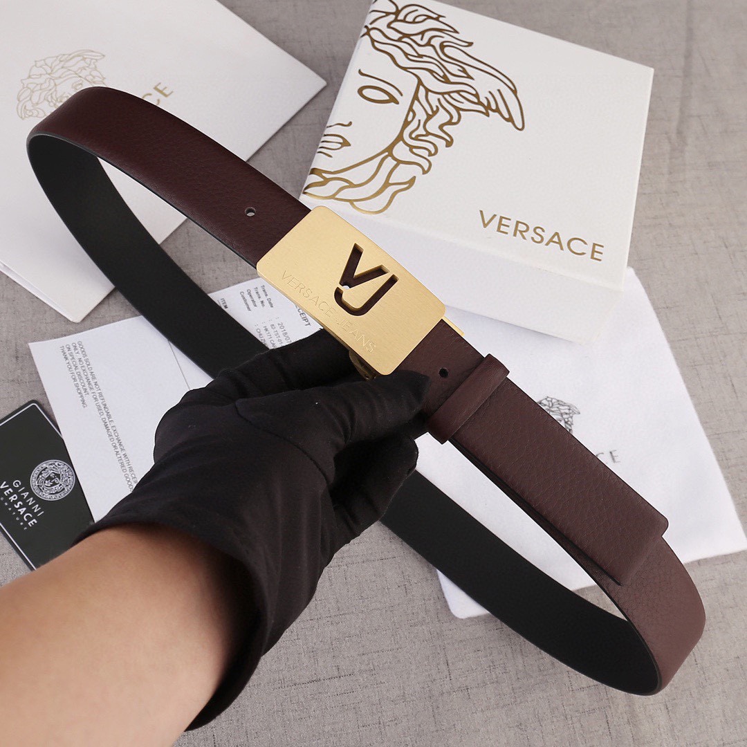 宽度3.5cm VERSACE（范思哲）爆款板扣配摔纹无线带身/双面头层、采用精挑细选进口牛皮，商务既有