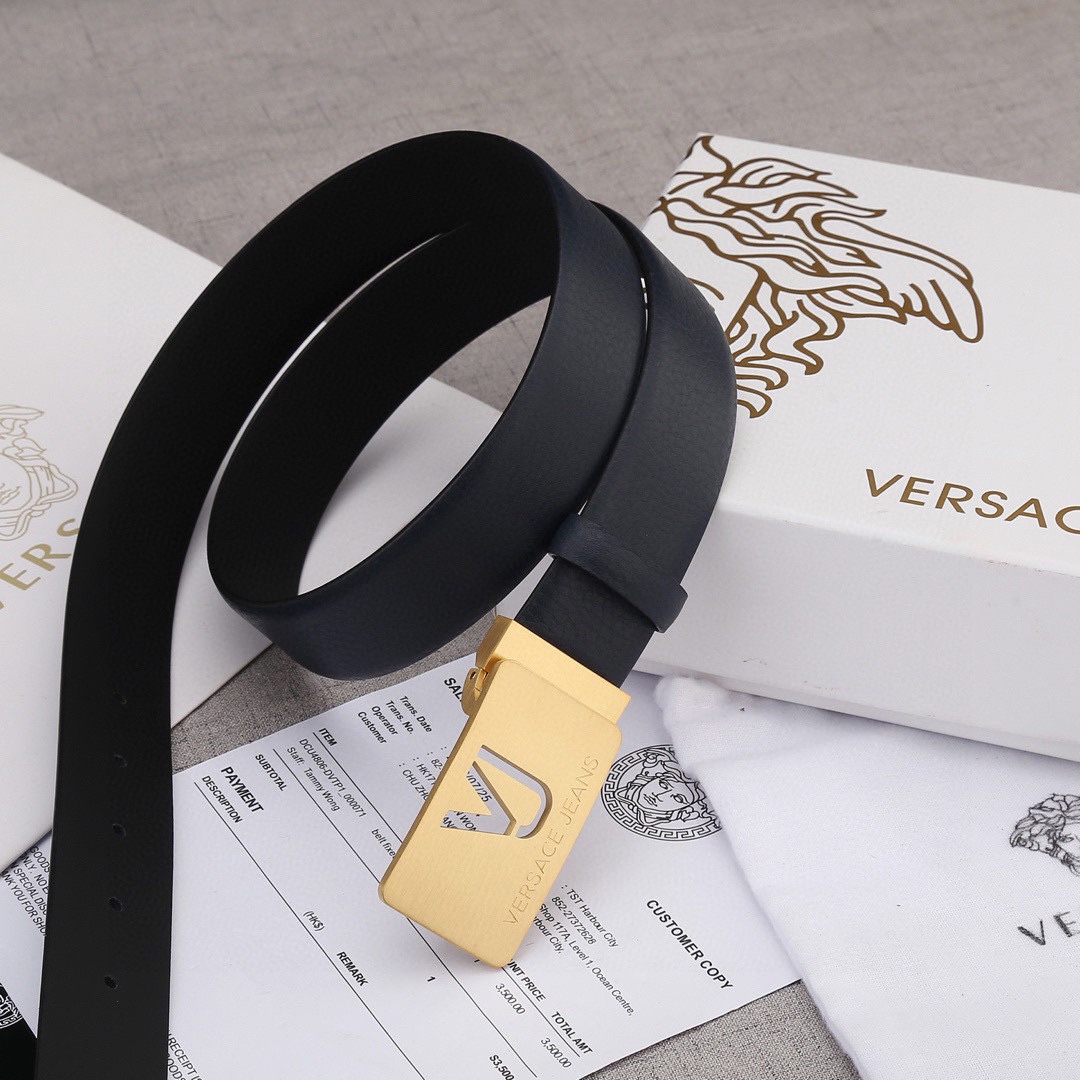 宽度3.5cm VERSACE（范思哲）爆款板扣配摔纹无线带身/双面头层、采用精挑细选进口牛皮，商务既有