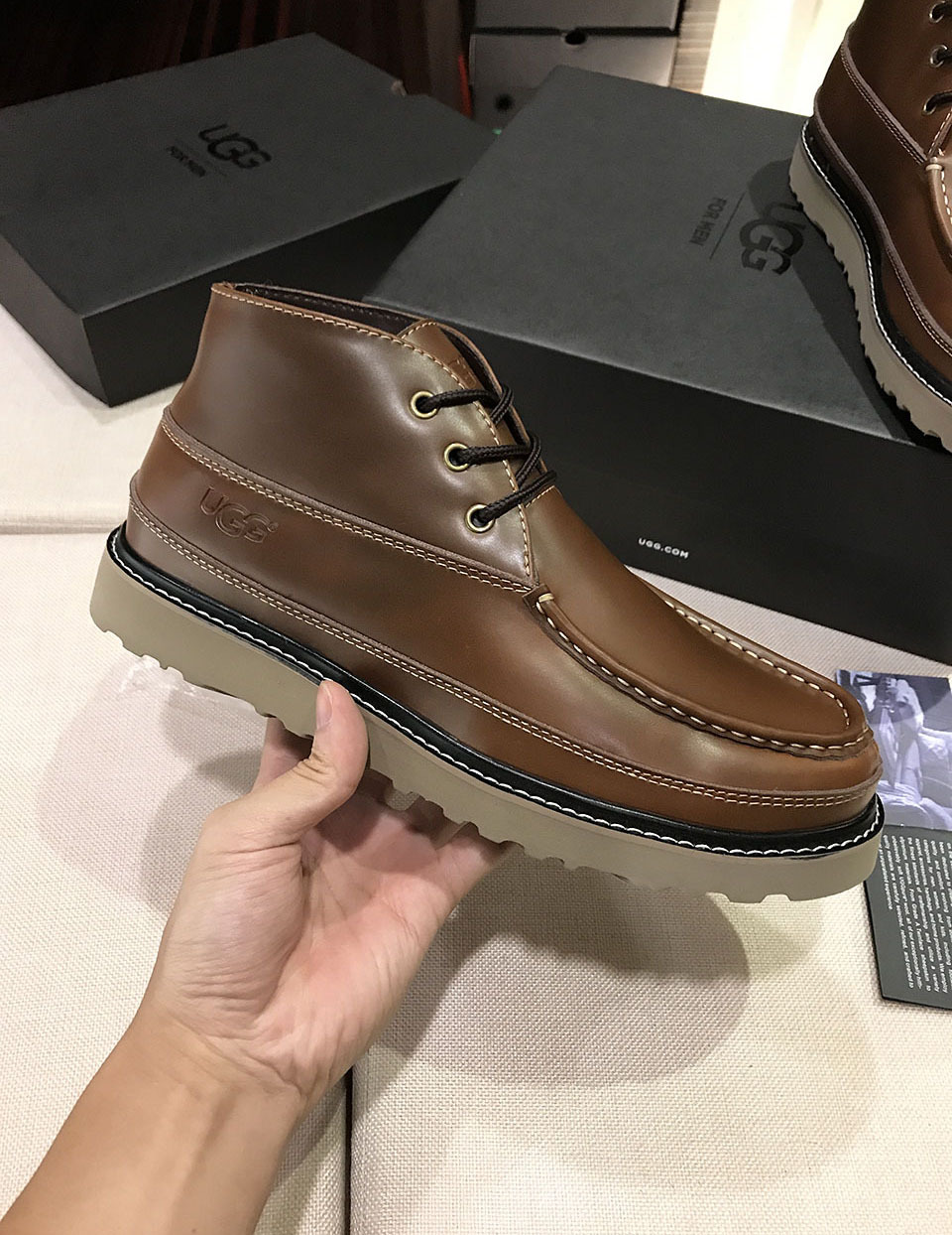 高品质U.G.G Mens Boot原版休闲官网同款F20 轻翼工装男鞋 #真羊皮毛 SKU货号: 鞋面