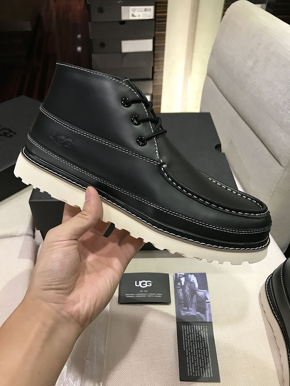 高品质U.G.G Mens Boot原版休闲官网同款F20 轻翼工装男鞋 #真羊皮毛 SKU货号: 鞋面