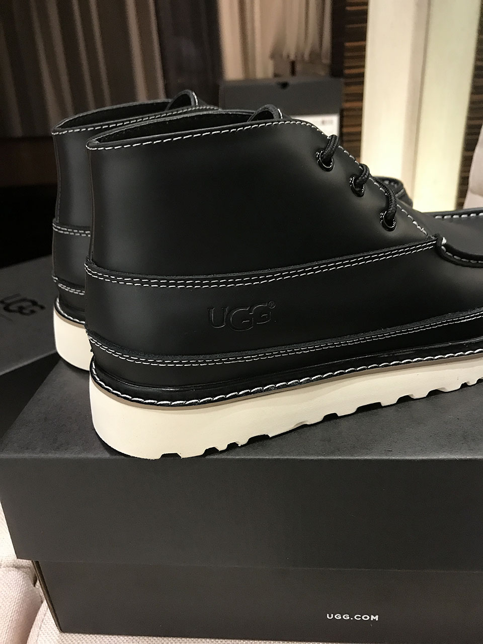 高品质U.G.G Mens Boot原版休闲官网同款F20 轻翼工装男鞋 #真羊皮毛 SKU货号: 鞋面