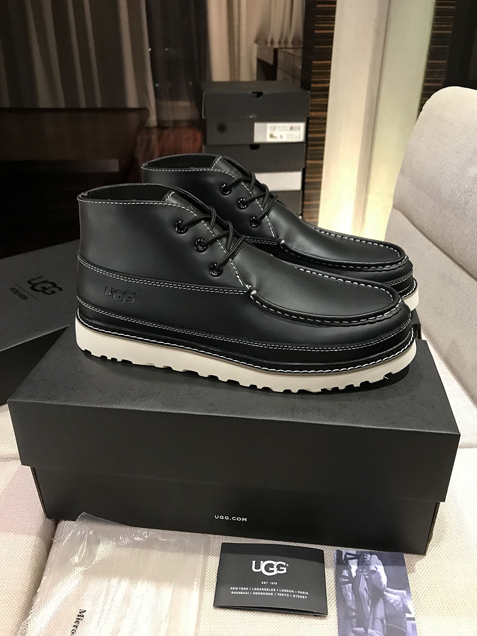 高品质U.G.G Mens Boot原版休闲官网同款F20 轻翼工装男鞋 #真羊皮毛 SKU货号: 鞋面