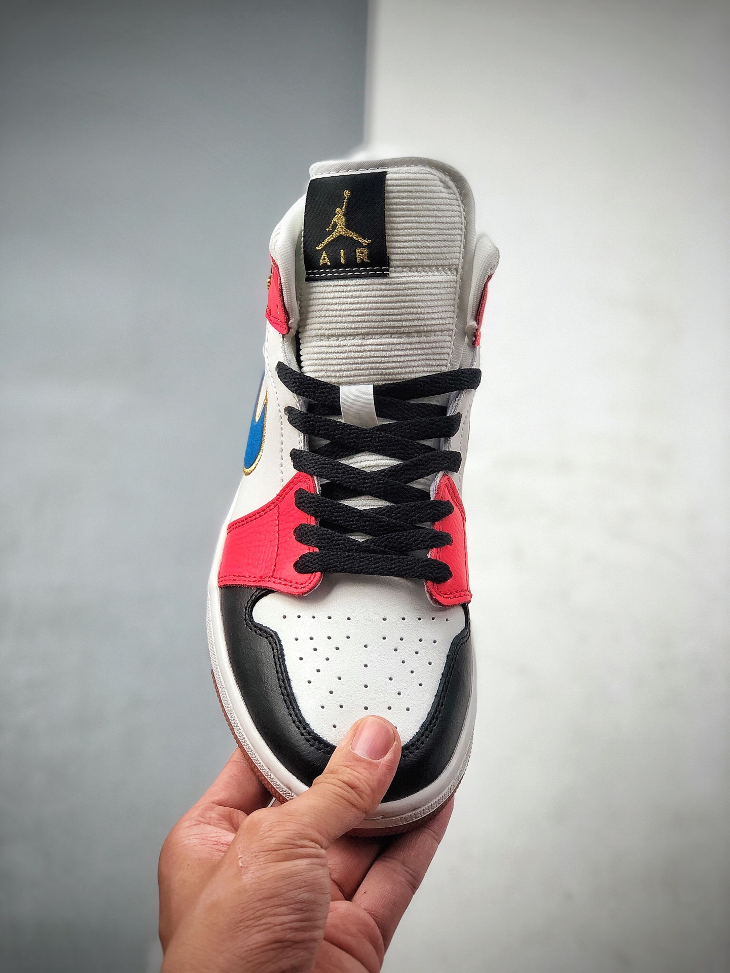 250 aj1 乔丹1代 乔1 乔丹1代中帮系列 Air Jordan 1 Mid SE ”Coral Stardust”  乔1中帮 DC1426-100