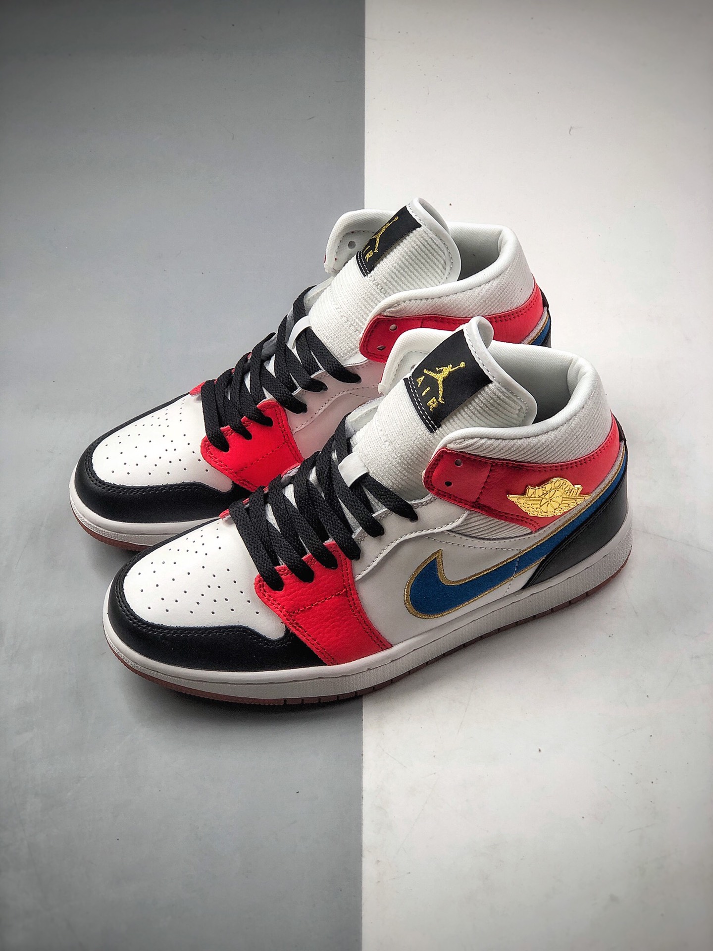 250 aj1 乔丹1代 乔1 乔丹1代中帮系列 Air Jordan 1 Mid SE ”Coral Stardust”  乔1中帮 DC1426-100