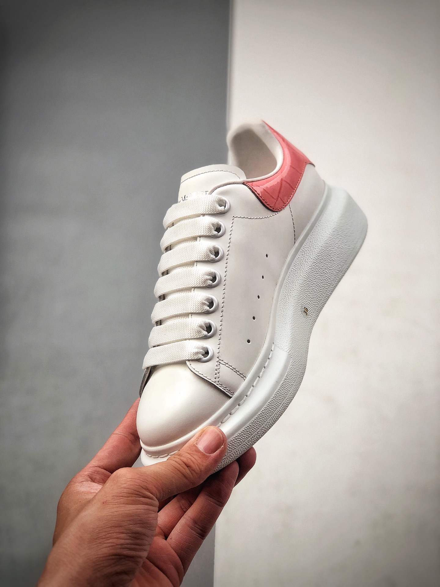 380 Alexander McQueen/亚历山大麦昆松糕鞋厚底增高小白鞋