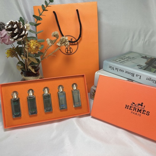 Hermes Garden Collection Miniature Perfume Set - 7.5ml x 5 Eau de Toilette 1 Hermes Garden Collection Miniature Perfume Set - 7.5ml x 5 Eau de Toilette