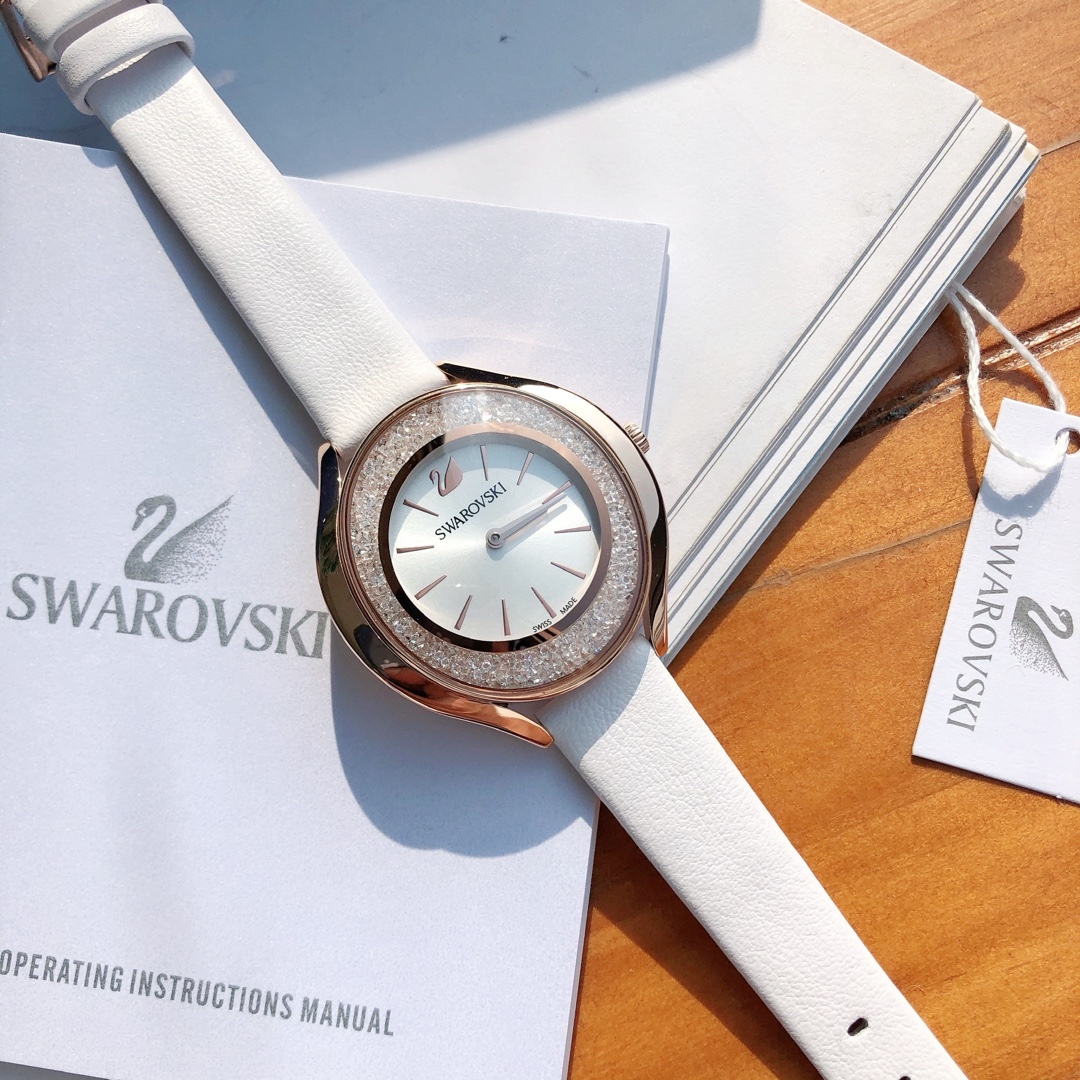 Часы Swarovski