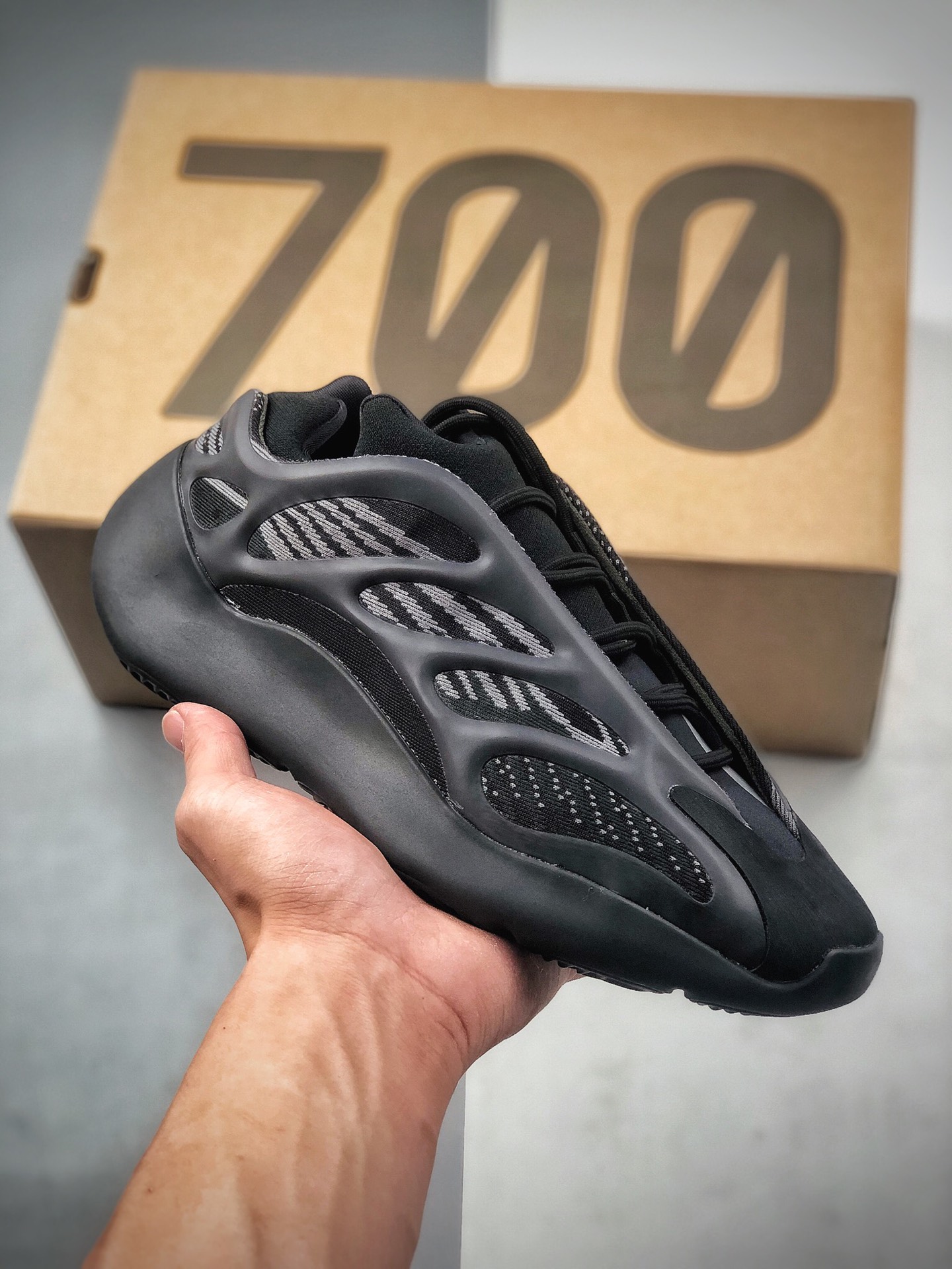 Adidas Yeezy Boost 700 OG "Wave Runner" primera generación, Kanye West Yeezy 700 zapatillas de papá. Correcta…