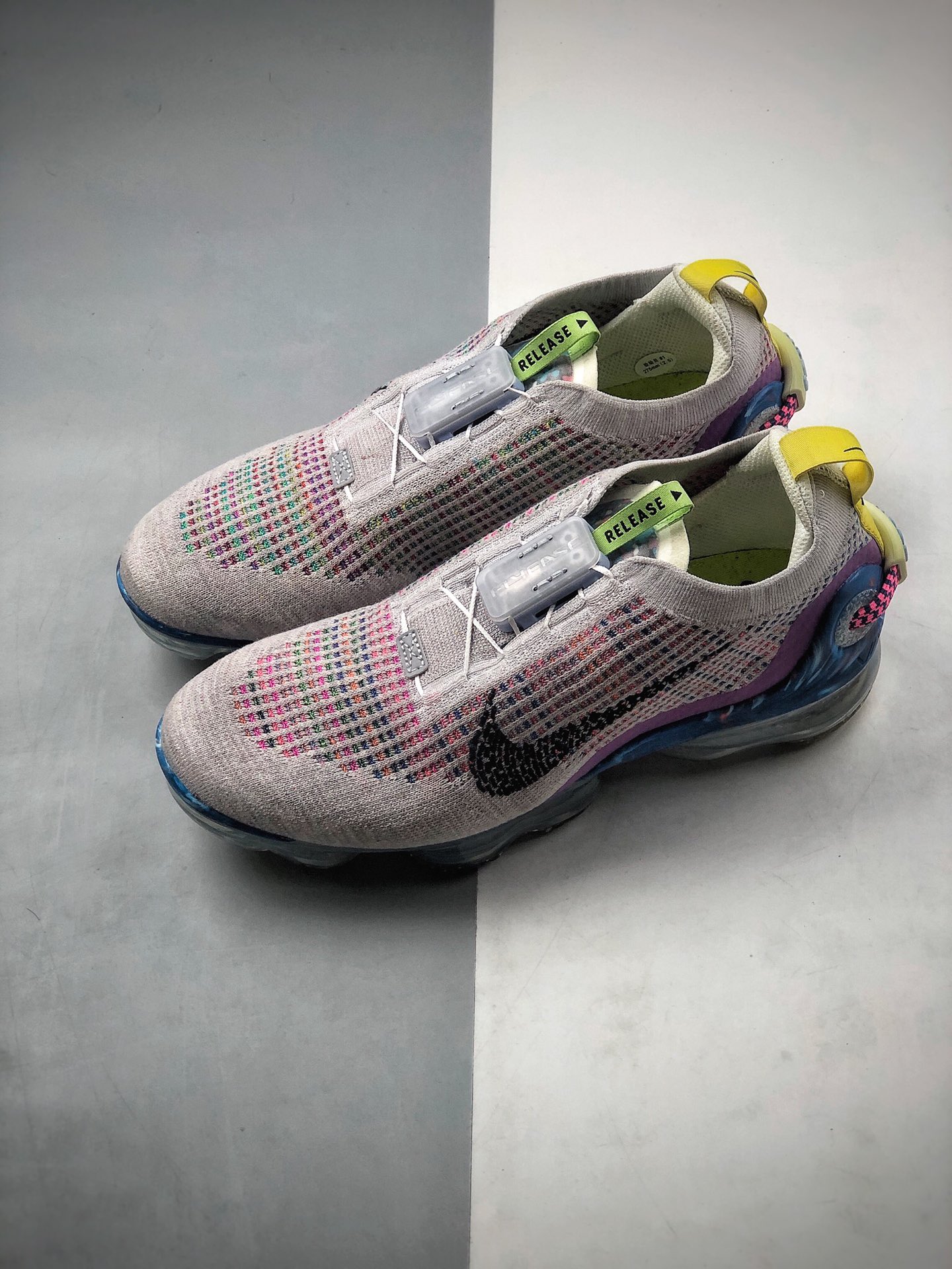 300  Nike Air VaporMax 2020 “Pure Platinum”垃圾回收