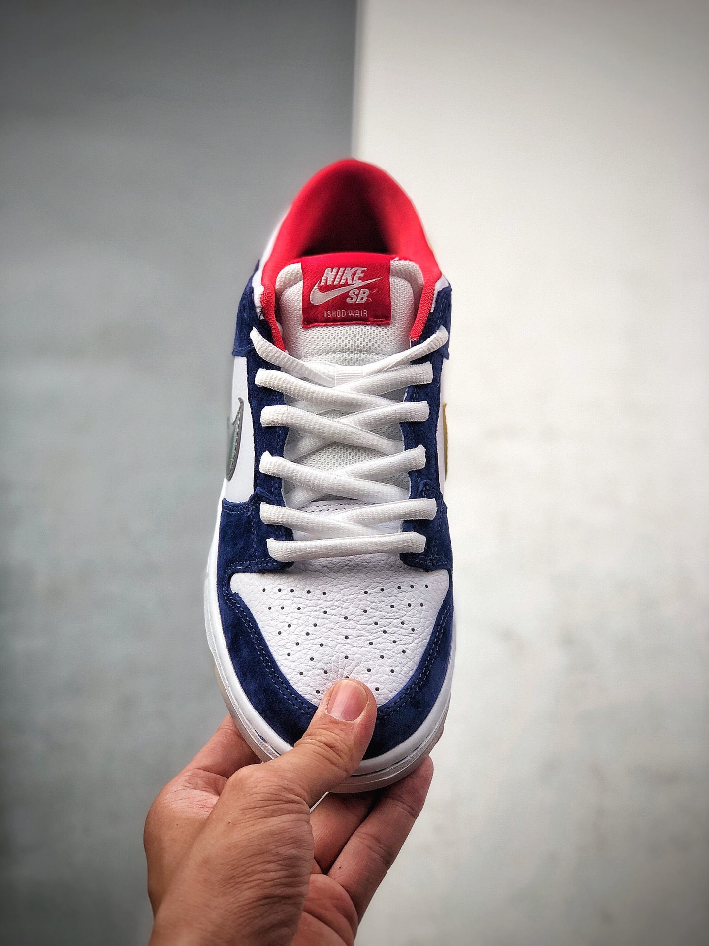 290 Nike SB Dunk Low Ishod Wair “BMW” 海军白蓝扣篮系列复古滑板鞋839685-416