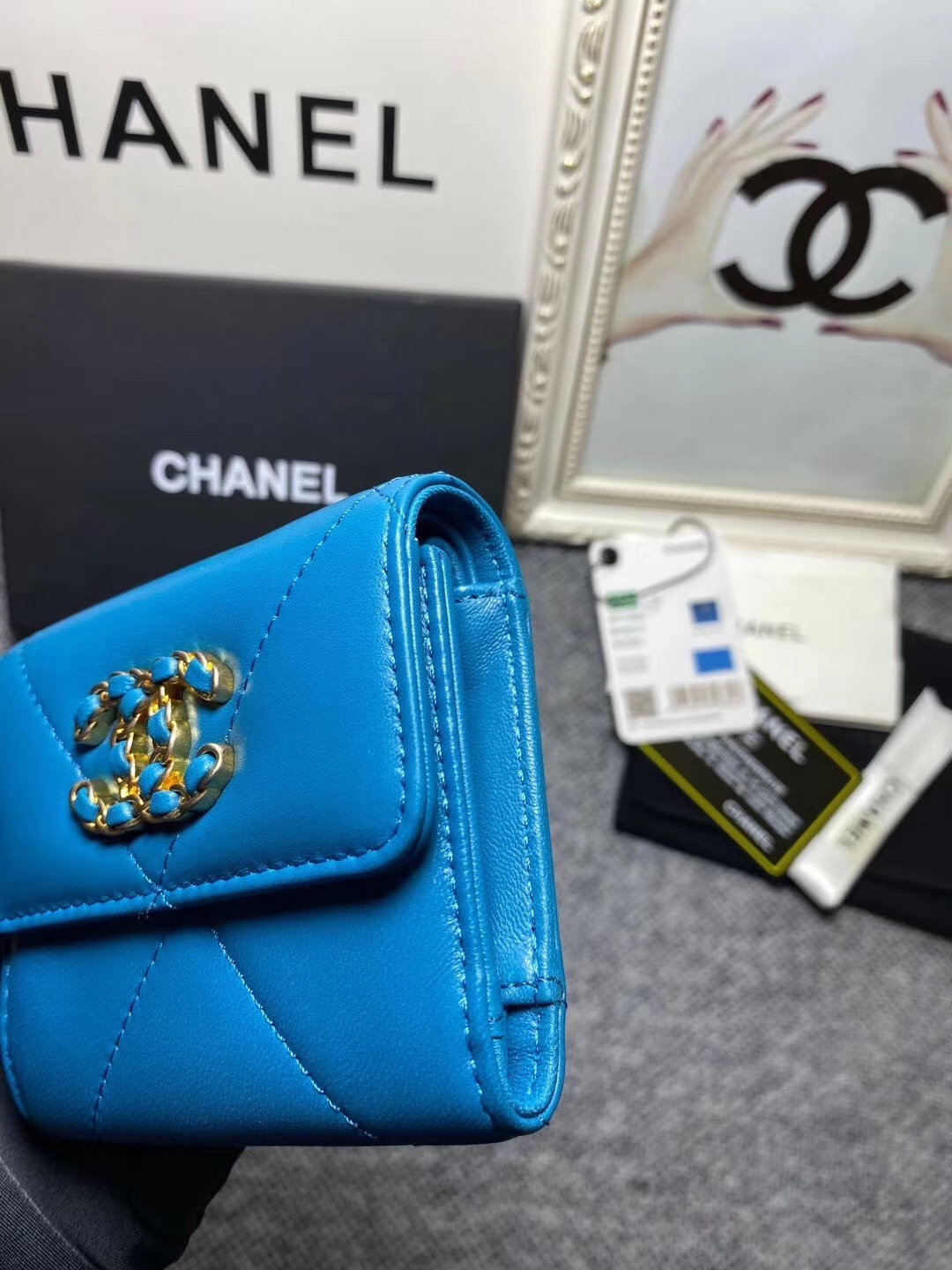 Chanel 19K Super-Heavy Diamond Stripe Chain Wallet AP0794, $270, Sheepskin, Size 9.3*10.6*3 - 图片 6