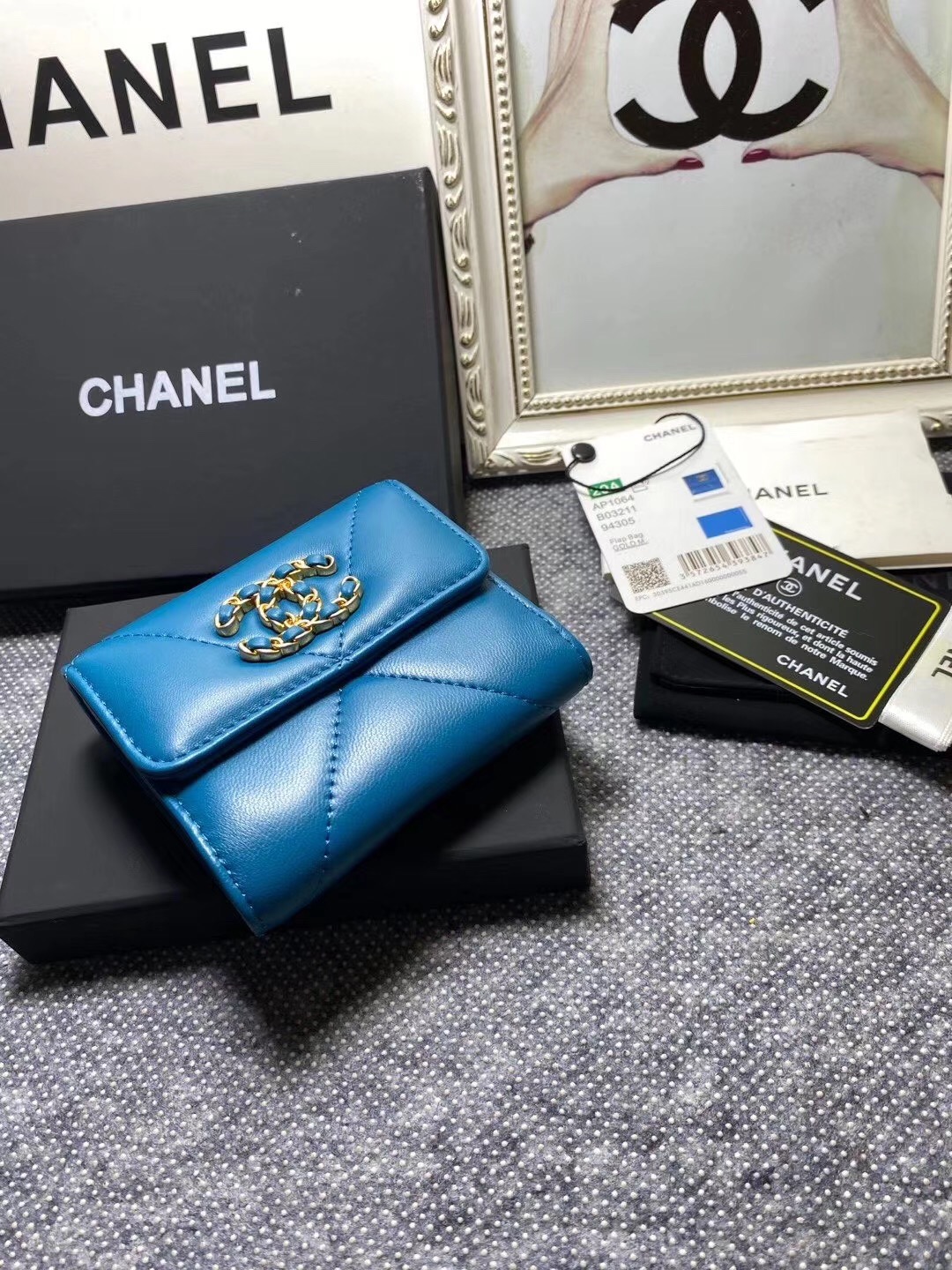 Chanel 19K Super-Heavy Diamond Stripe Chain Wallet AP0794, $270, Sheepskin, Size 9.3*10.6*3 - 图片 5