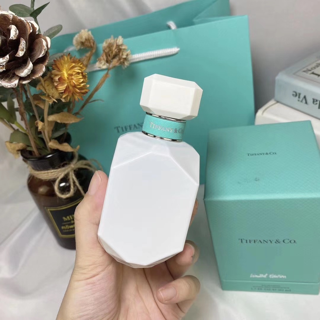 Tiffany & Co. Limited Edition Snow Globe Women's Perfume - 1.7 oz (50 ml) 2 i1602572925 4436 1