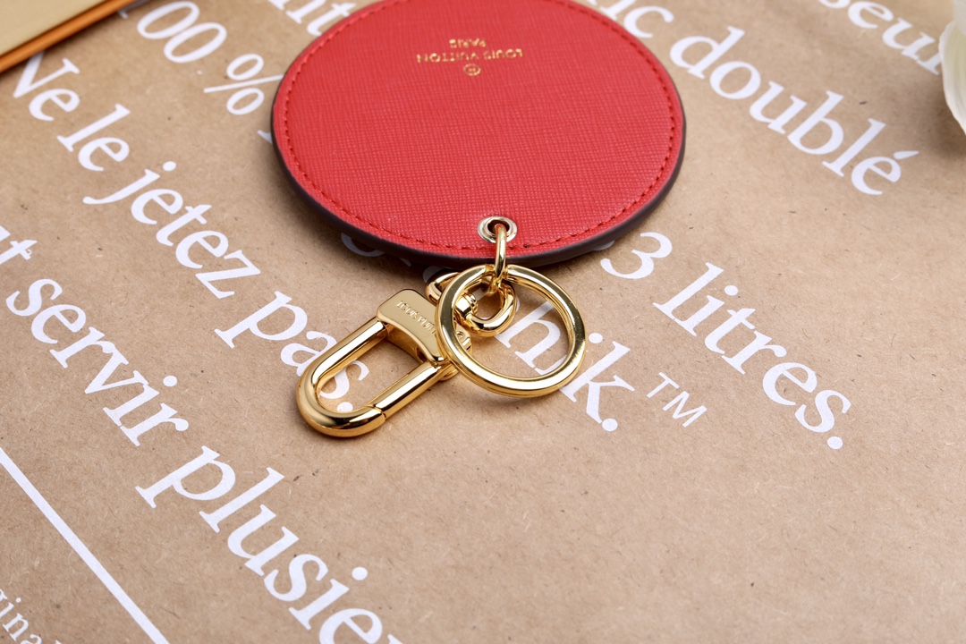 Vivienne Funfair Xmas Bag: Colorful Monogram Canvas Decoration with Mascots and Key Buttons - 图片 8