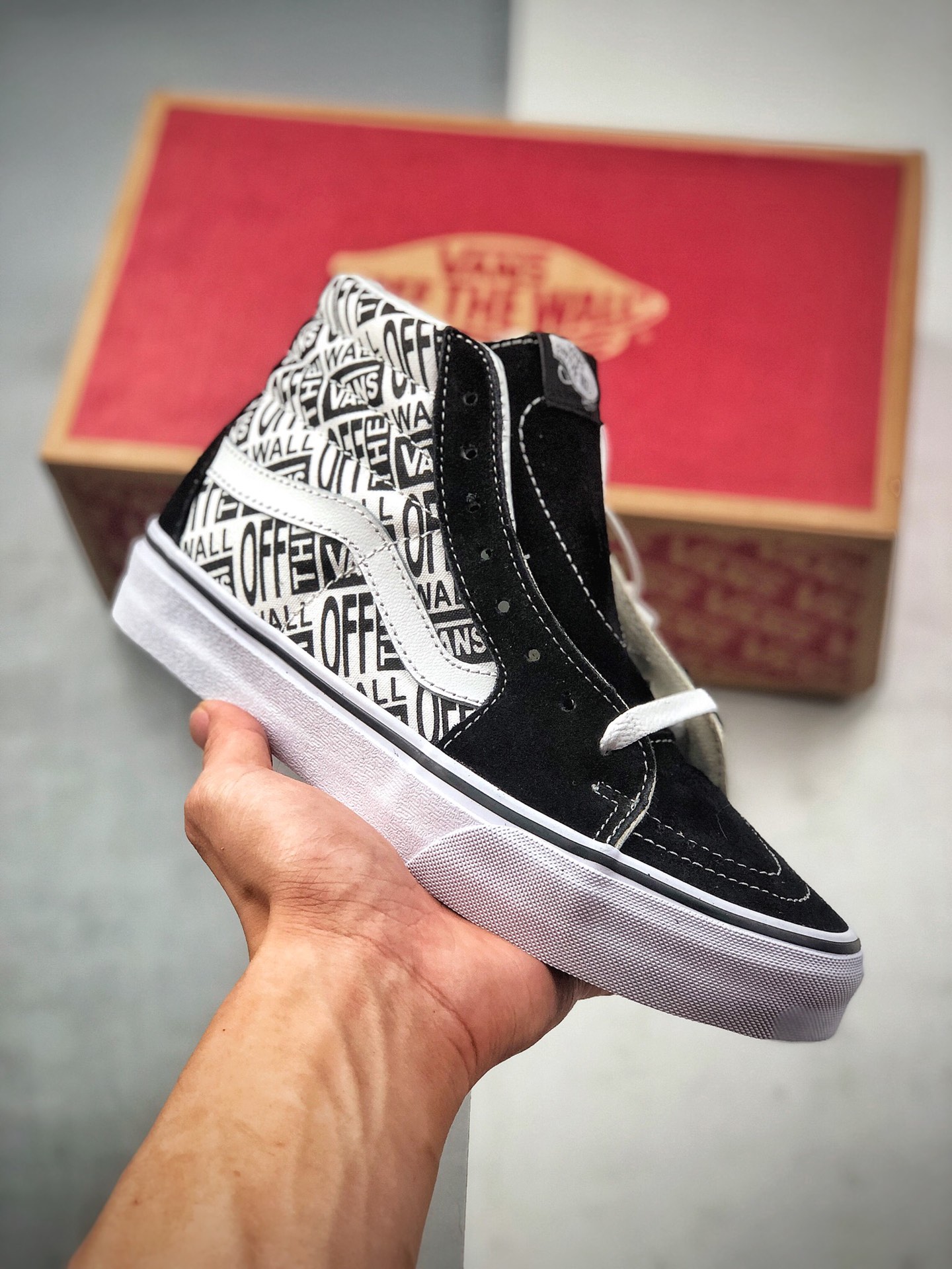 160  Vans 范斯sk8 hi 高帮黑色字母off wall 板鞋休闲鞋 型号：AS61