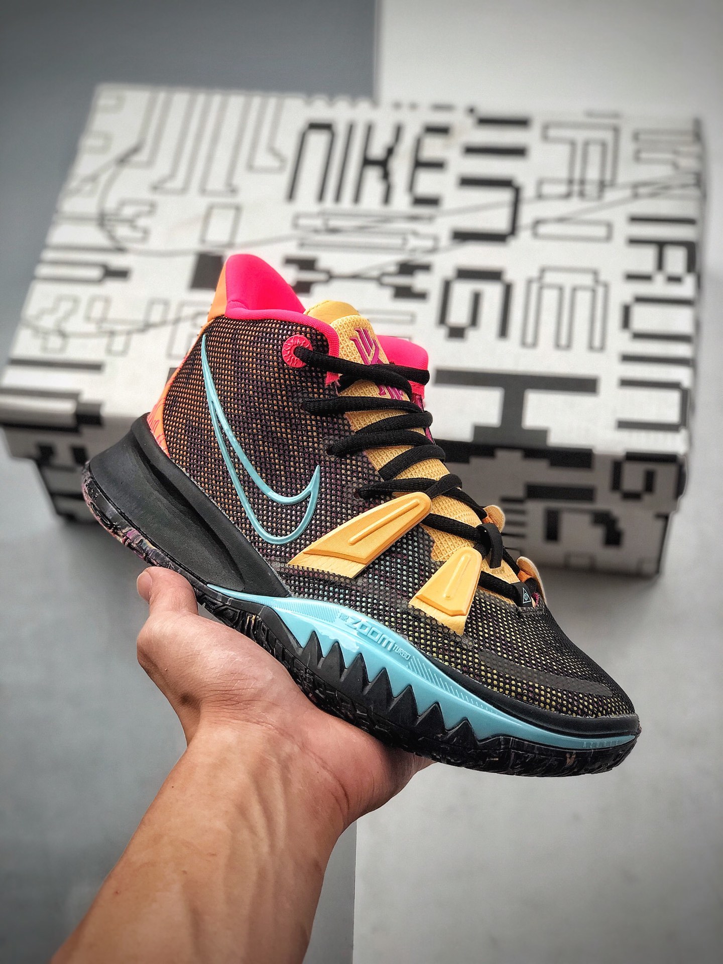 230 欧文七代 战靴耐克Nike Kyrie 7 PRE HEAT EP 欧文7 DC0588-002