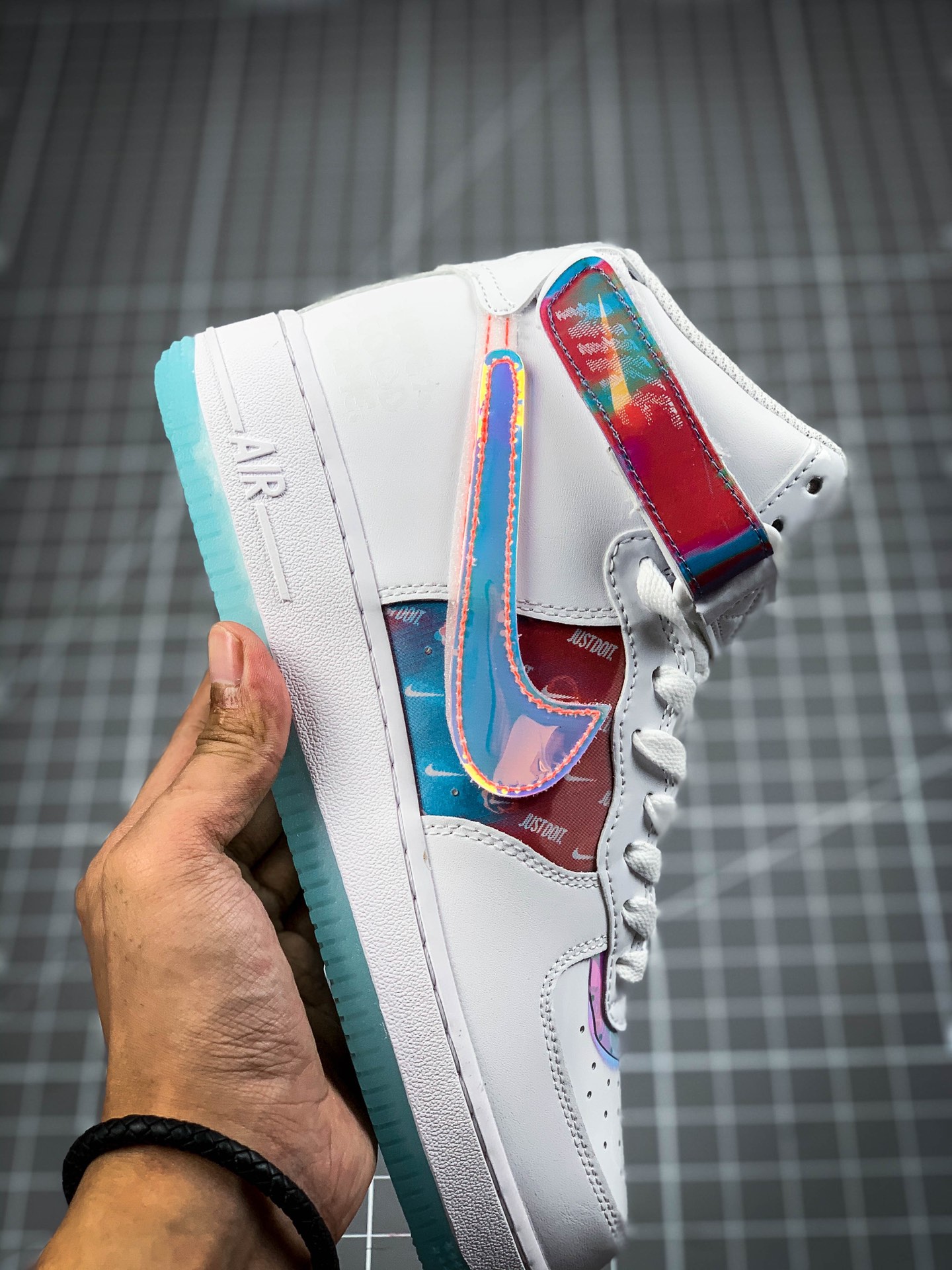 220 耐克 Nike Air Force 1 ‘07 Mid 空军一号中帮电玩镭射 DC2111-191