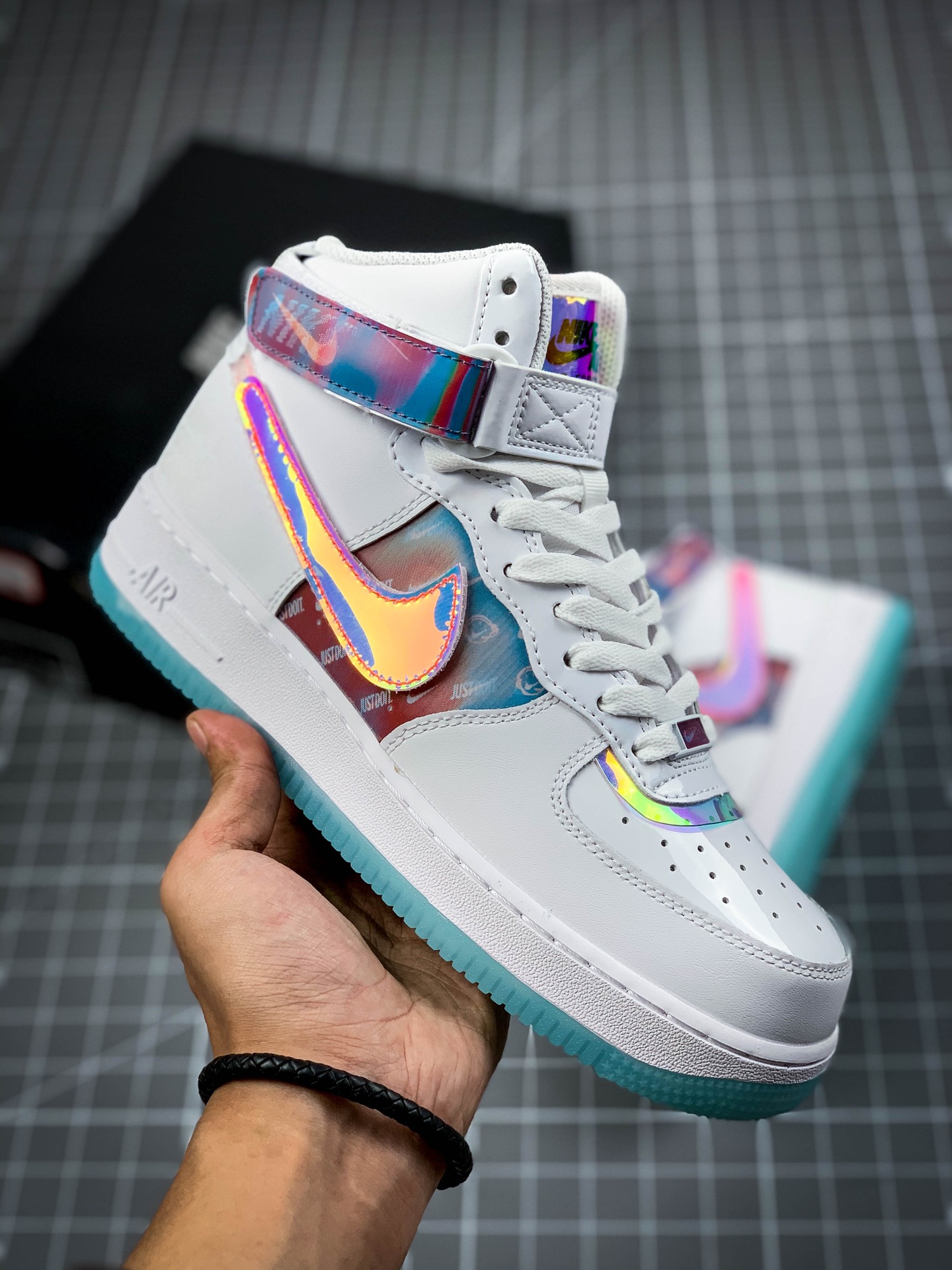 220 耐克 Nike Air Force 1 ‘07 Mid 空军一号中帮电玩镭射 DC2111-191