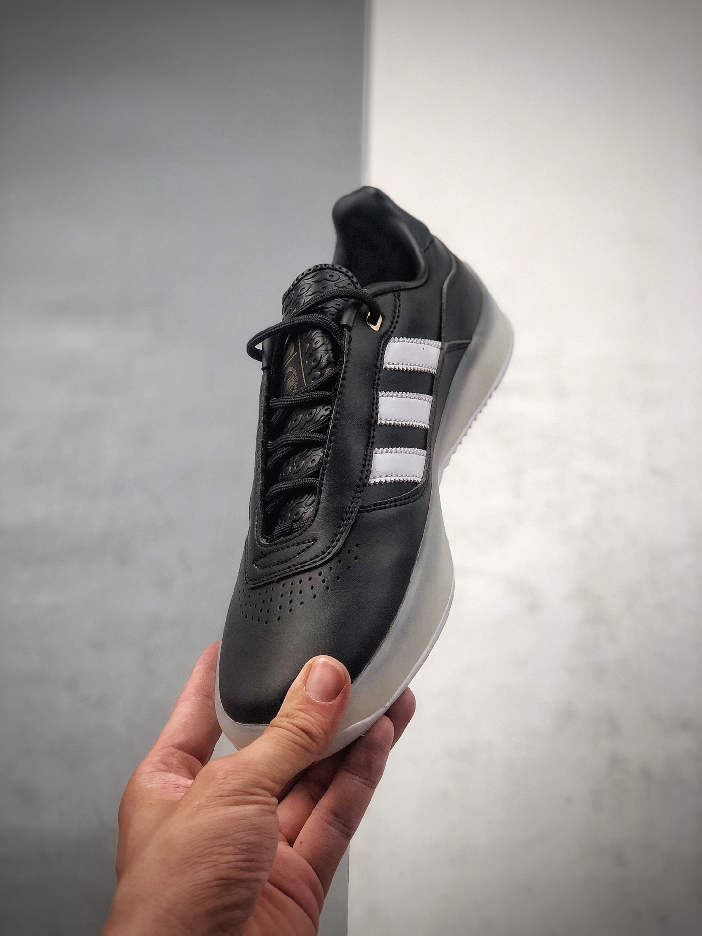 160 公司级adidas skateboarding 「PUIG」联名款 货号：FW9698