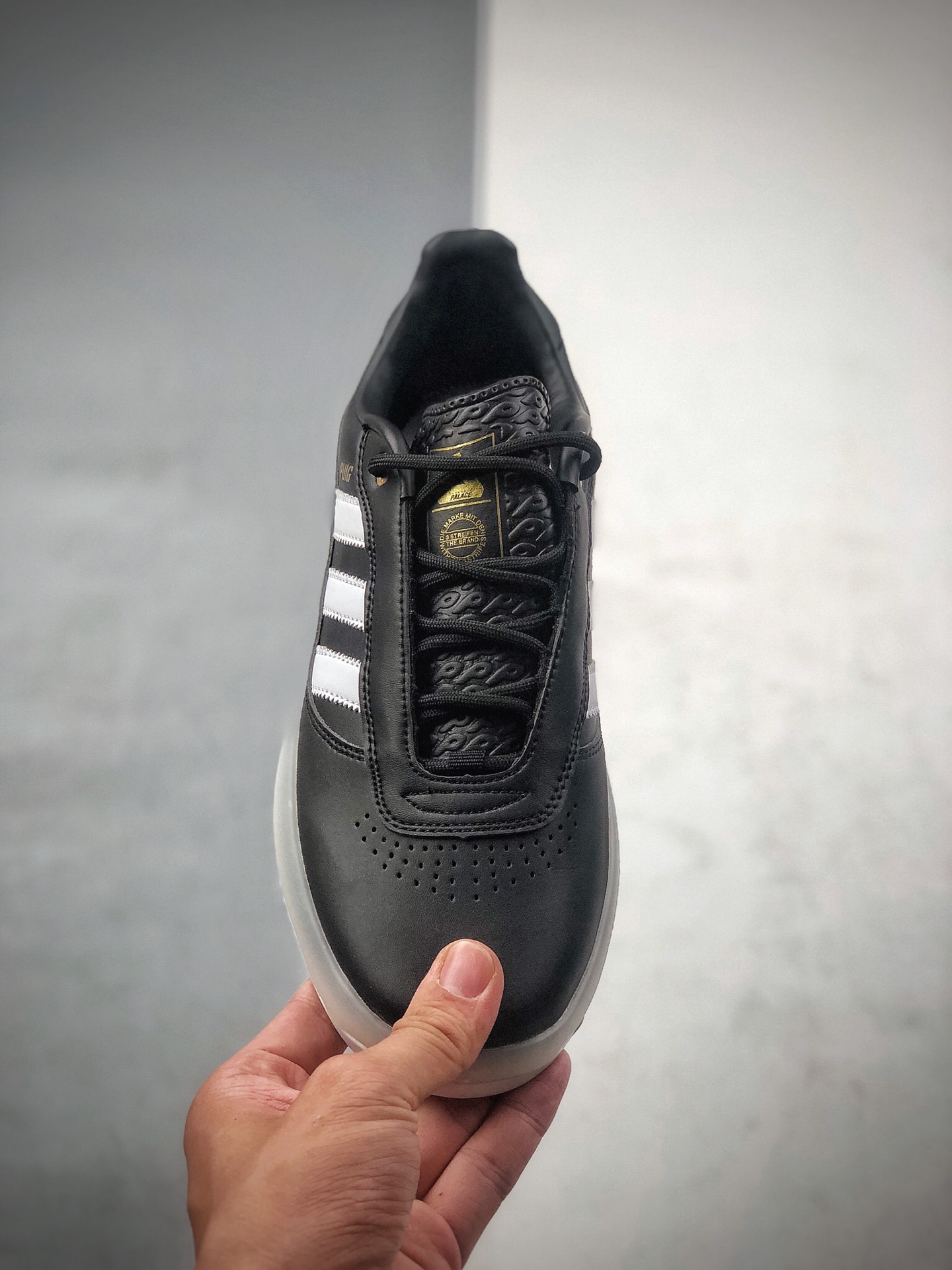 160 公司级adidas skateboarding 「PUIG」联名款 货号：FW9698