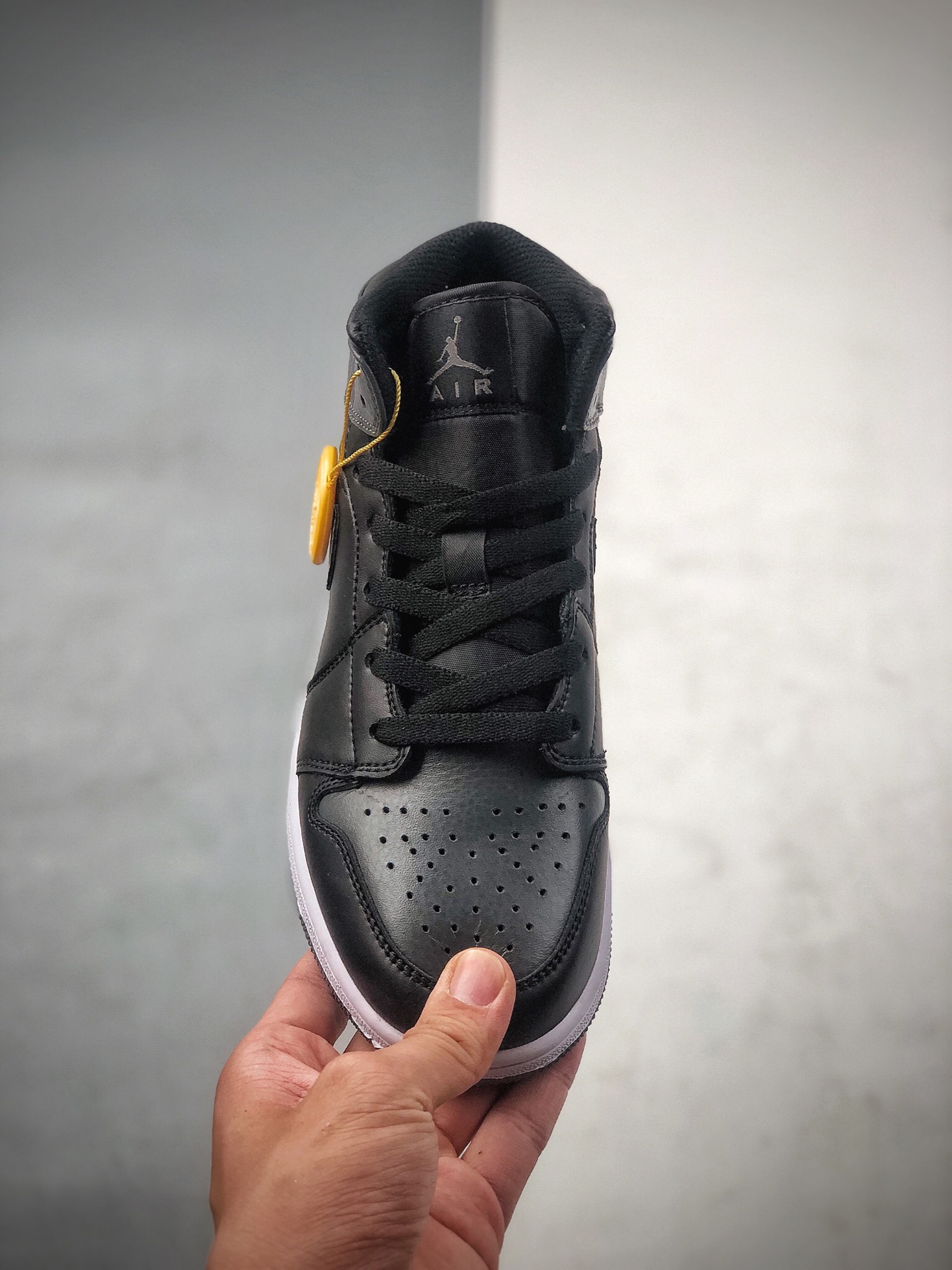 230 Air Jordan 1 Mid  AJ1 “影子灰”中帮篮球鞋554725-041