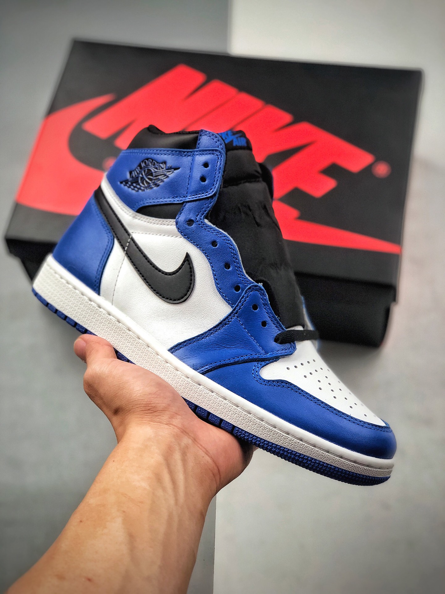 Air Jordan 1 RETRO HIGH OG "Pequeño Rayo" AJ1 de caña alta, zapato cultural versátil. N.º de producto: 555088…