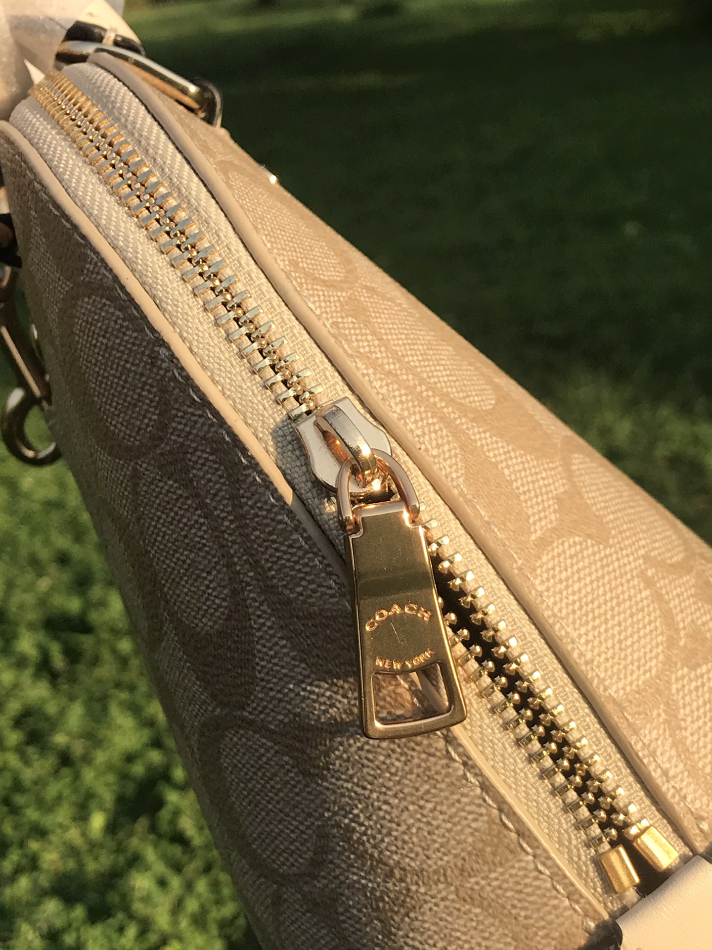 Coach ～C家 F27583棕色 coach女士PVC配牛皮斜挎手提