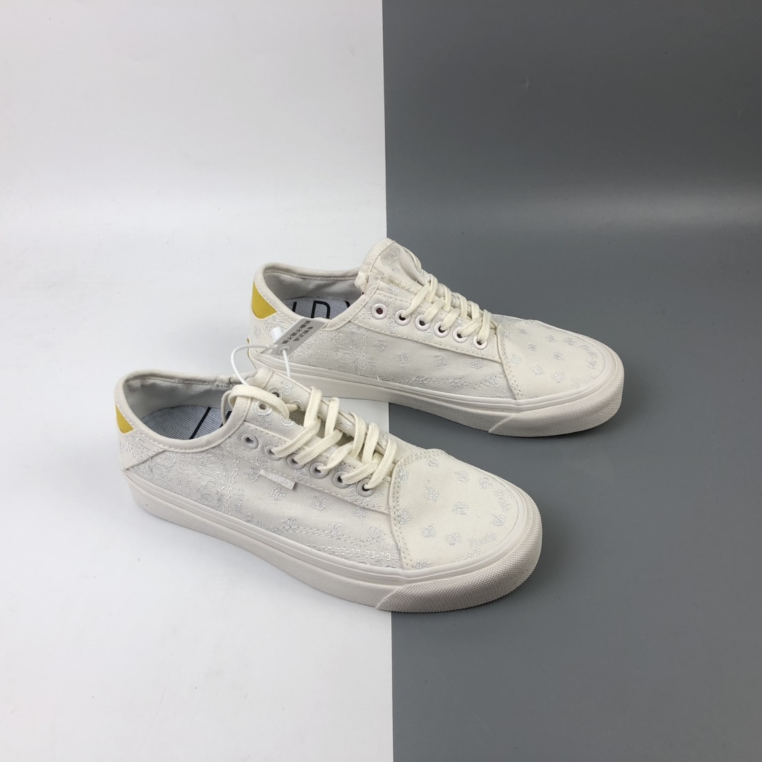 180 Rhude x Vans Acer Ni Sp 白色腰果花低帮板鞋 VN0A3TKD2F6
