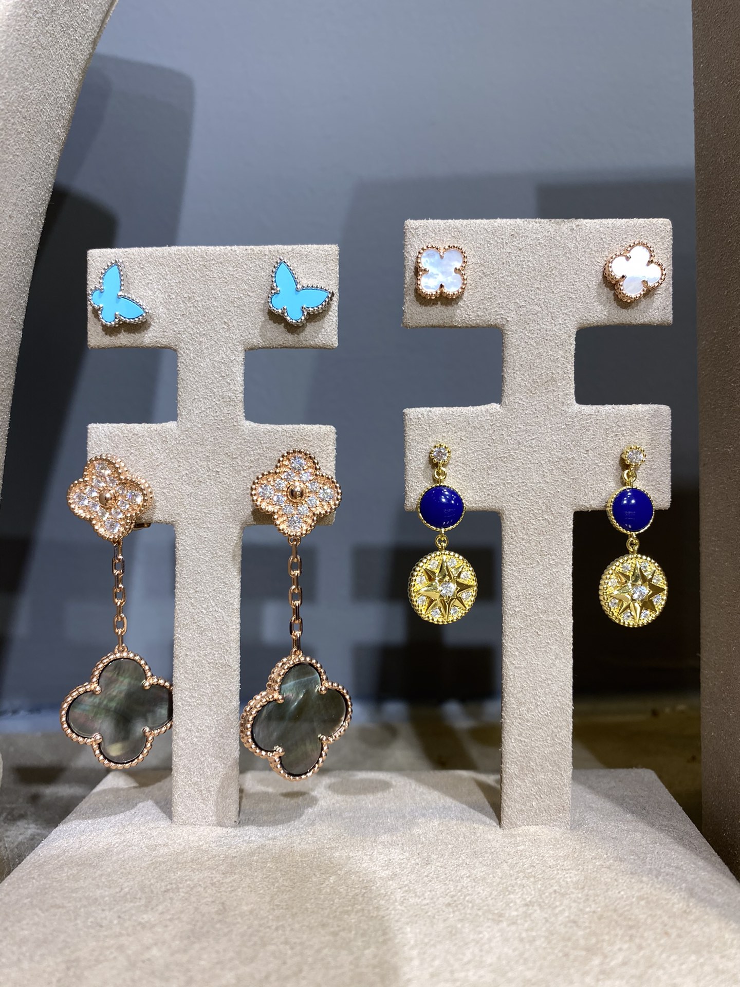 Van Cleef & Arpels VCA梵克雅宝 集合图 四叶草，蝴蝶项项链手链耳钉系列 做工