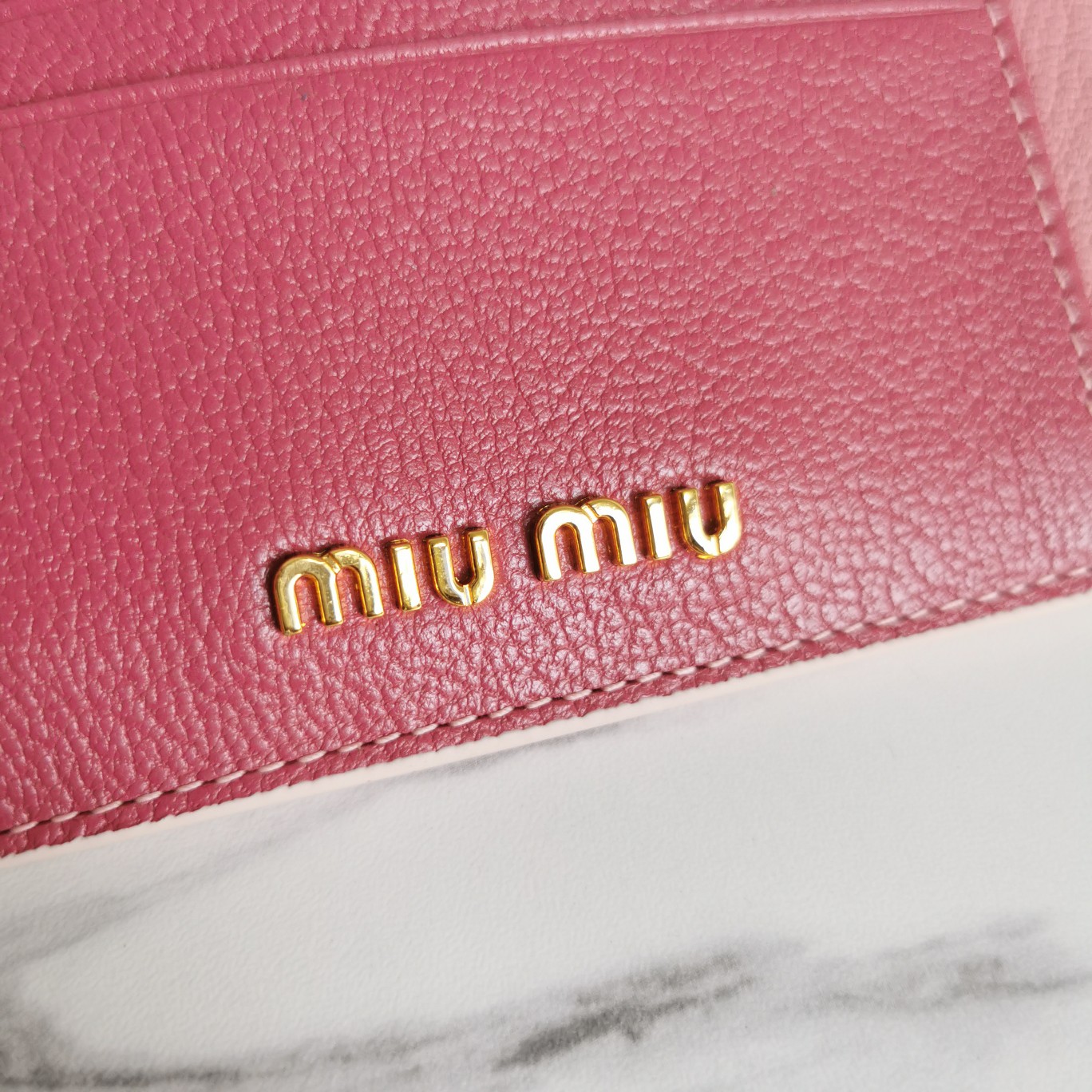 MIUMIU缪缪马德拉斯山羊皮配羊皮内里新款卡包5MC446