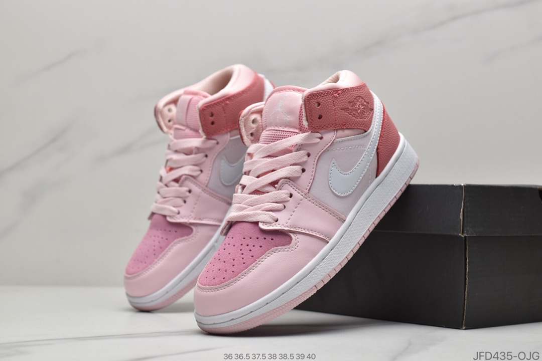 170 公司级Air Jordan 1 Mid  帮中篮球鞋555112-102