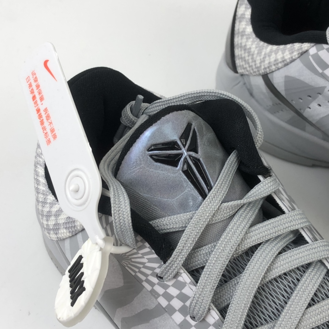 300 灭世纯原版 Nike Zoom Kobe 5 ”ZEBRA” 科比5马赛克斑马配色 专业实战篮球鞋 CD4991-003