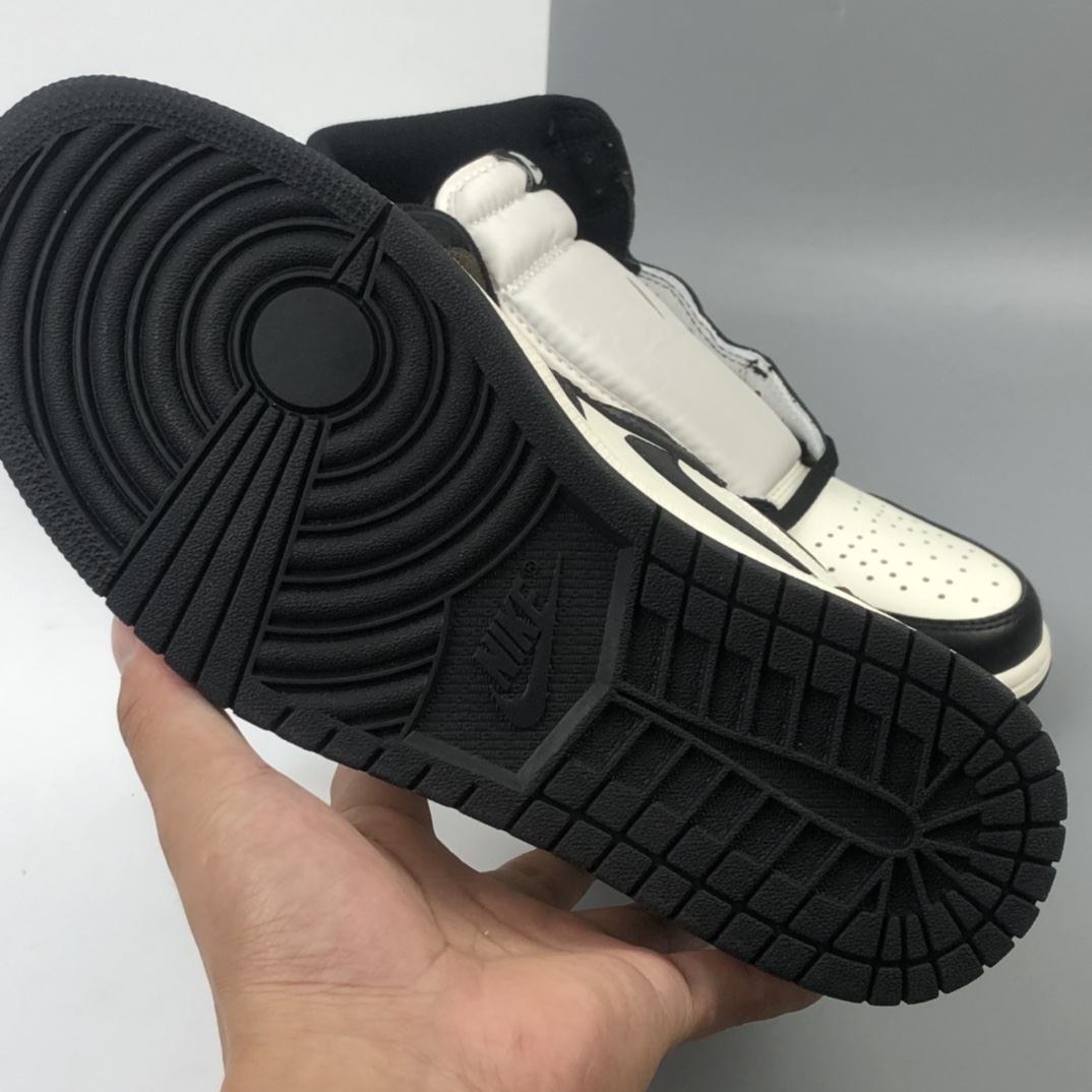 300 Nike Wmns Jordan 1 High OG “Dark Mocha” 黑摩卡AJ1乔丹一代高帮经典复古文化休闲运动篮球鞋 555088-105